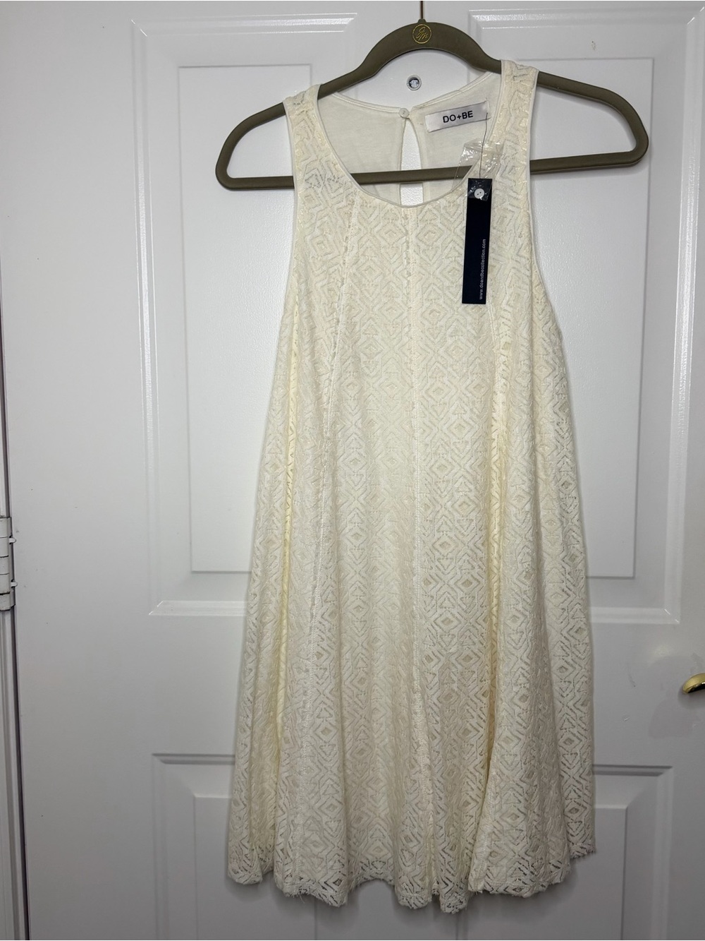 DO+BE Cream Lace A-Line Sleeveless Dress